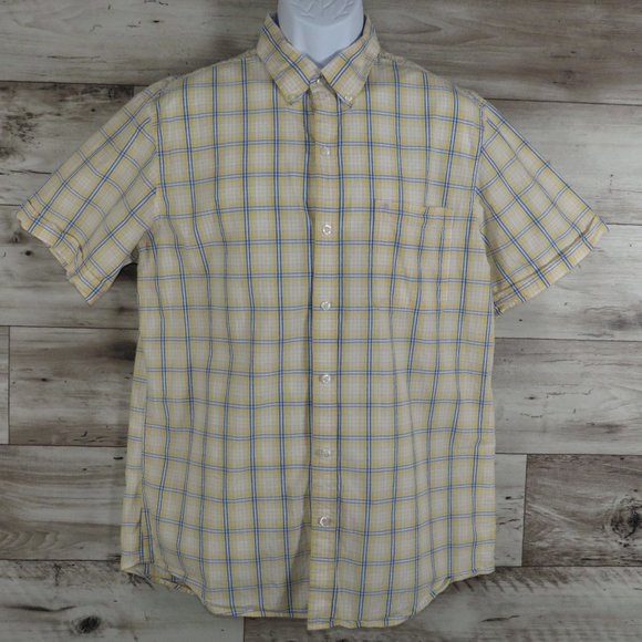 IZOD* Men's Short Sleeve Button Down Curved Hem‎ Chest Pocket Shirt~ Size Large - Picture 1 of 10